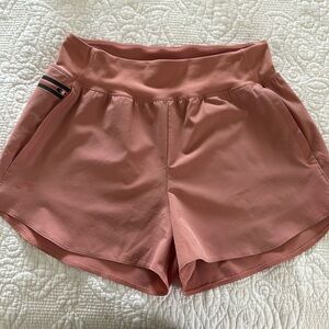 UA Women’s Vanish SmartForm Shorts